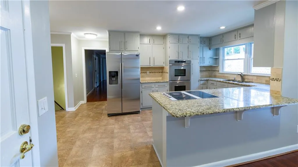 5820 Brookgreen Road Ne, Sandy Springs, Georgia 30328, 4 Bedrooms Bedrooms, ,3 BathroomsBathrooms,Residential,Sold,5820 Brookgreen Road Ne,6681035