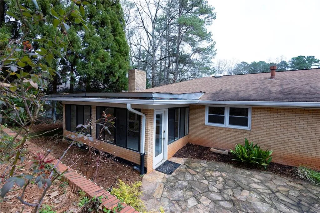 5820 Brookgreen Road Ne, Sandy Springs, Georgia 30328, 4 Bedrooms Bedrooms, ,3 BathroomsBathrooms,Residential,Sold,5820 Brookgreen Road Ne,6681035