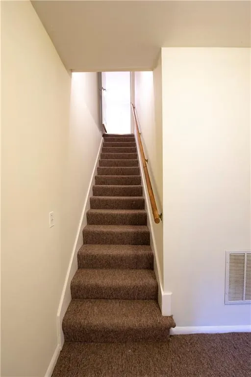 5820 Brookgreen Road Ne, Sandy Springs, Georgia 30328, 4 Bedrooms Bedrooms, ,3 BathroomsBathrooms,Residential,Sold,5820 Brookgreen Road Ne,6681035