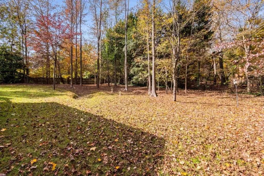 5000 Willow Bluff Drive, Sandy Springs, Georgia 30350, 4 Bedrooms Bedrooms, ,4 BathroomsBathrooms,Residential,Sold,5000 Willow Bluff Drive,7139571