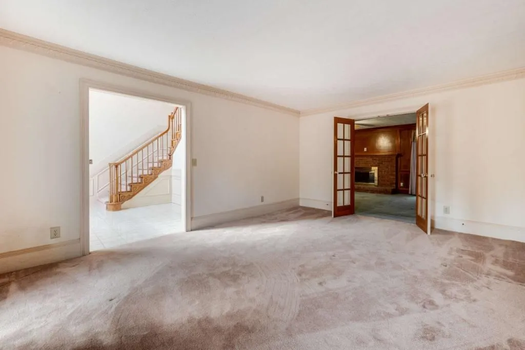 5000 Willow Bluff Drive, Sandy Springs, Georgia 30350, 4 Bedrooms Bedrooms, ,4 BathroomsBathrooms,Residential,Sold,5000 Willow Bluff Drive,7139571