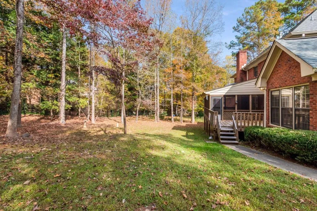 5000 Willow Bluff Drive, Sandy Springs, Georgia 30350, 4 Bedrooms Bedrooms, ,4 BathroomsBathrooms,Residential,Sold,5000 Willow Bluff Drive,7139571