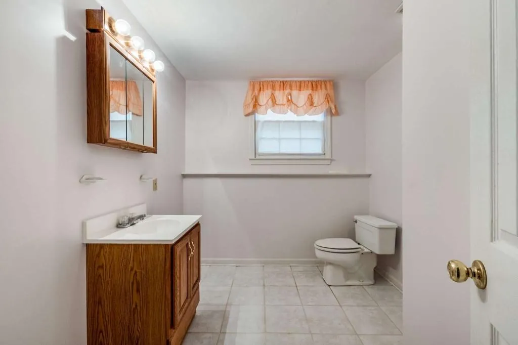 5000 Willow Bluff Drive, Sandy Springs, Georgia 30350, 4 Bedrooms Bedrooms, ,4 BathroomsBathrooms,Residential,Sold,5000 Willow Bluff Drive,7139571