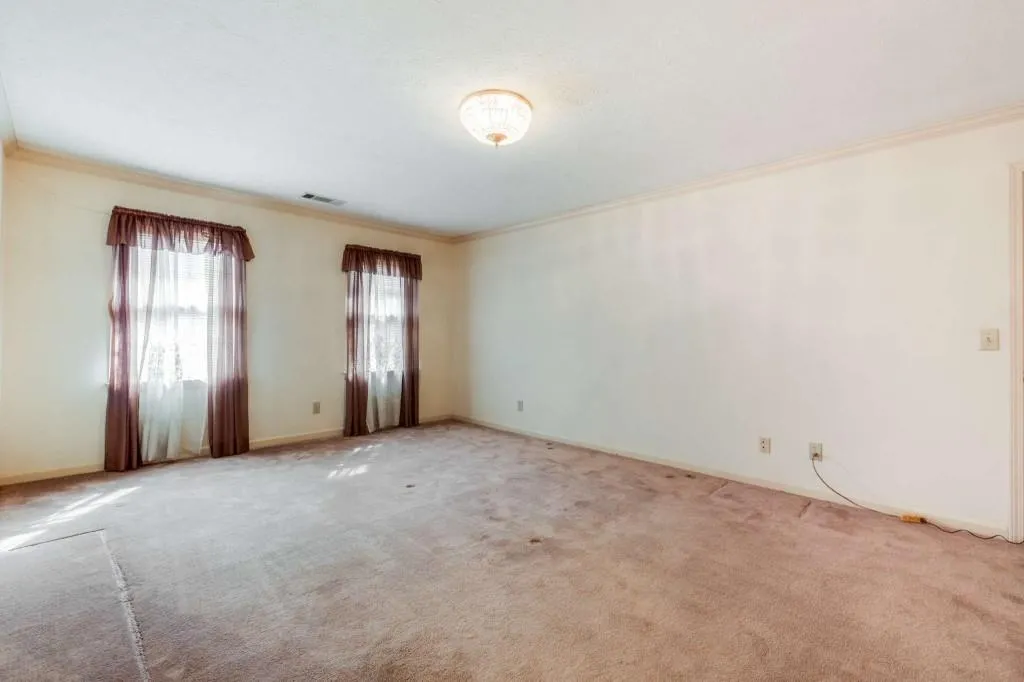 5000 Willow Bluff Drive, Sandy Springs, Georgia 30350, 4 Bedrooms Bedrooms, ,4 BathroomsBathrooms,Residential,Sold,5000 Willow Bluff Drive,7139571