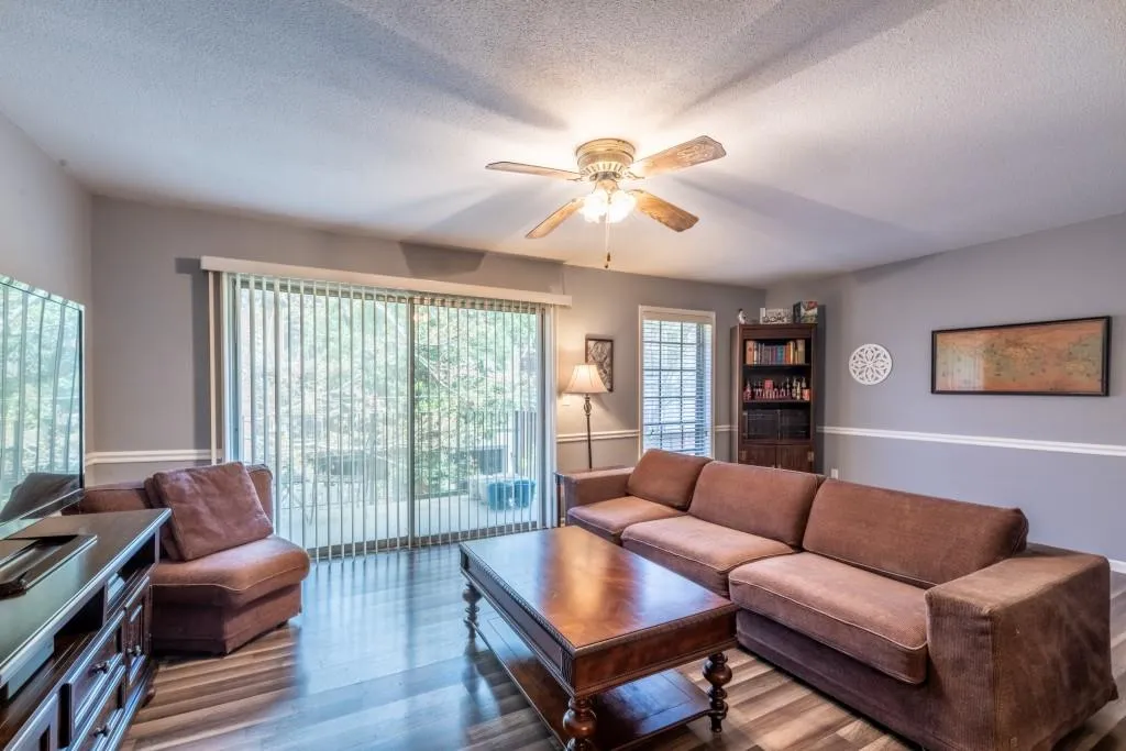 6851 Roswell Road Unit F-35, Sandy Springs, Georgia 30328, 2 Bedrooms Bedrooms, ,2 BathroomsBathrooms,Residential,Sold,6851 Roswell Road Unit F-35,7031844
