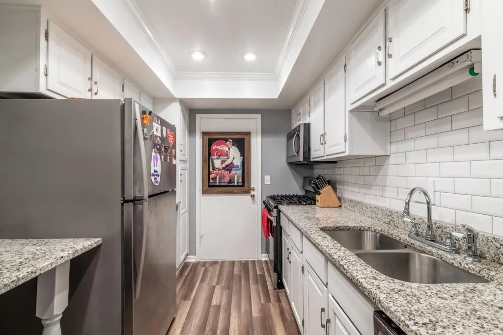 6851 Roswell Road Unit F-35, Sandy Springs, Georgia 30328, 2 Bedrooms Bedrooms, ,2 BathroomsBathrooms,Residential,Sold,6851 Roswell Road Unit F-35,7031844