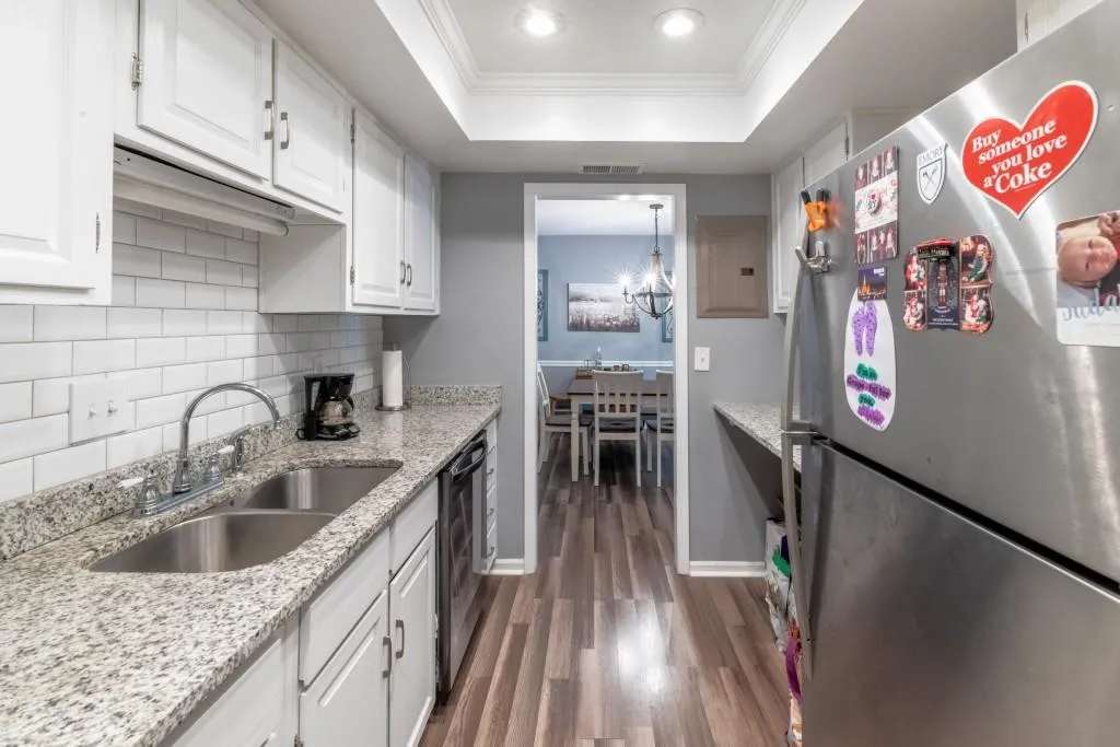 6851 Roswell Road Unit F-35, Sandy Springs, Georgia 30328, 2 Bedrooms Bedrooms, ,2 BathroomsBathrooms,Residential,Sold,6851 Roswell Road Unit F-35,7031844