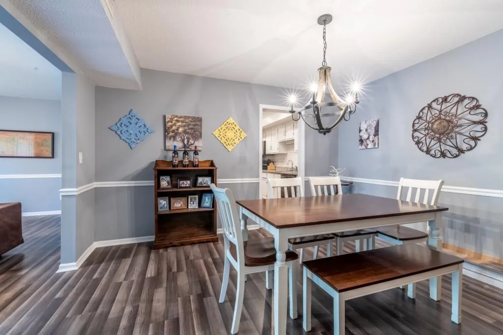 6851 Roswell Road Unit F-35, Sandy Springs, Georgia 30328, 2 Bedrooms Bedrooms, ,2 BathroomsBathrooms,Residential,Sold,6851 Roswell Road Unit F-35,7031844