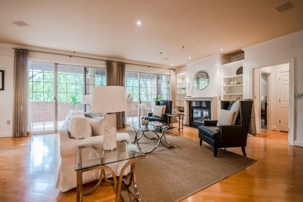 3101 Howell Mill Road Unit 117, Atlanta, Georgia 30327, 2 Bedrooms Bedrooms, ,2 BathroomsBathrooms,Residential,Sold,3101 Howell Mill Road Unit 117,5891378
