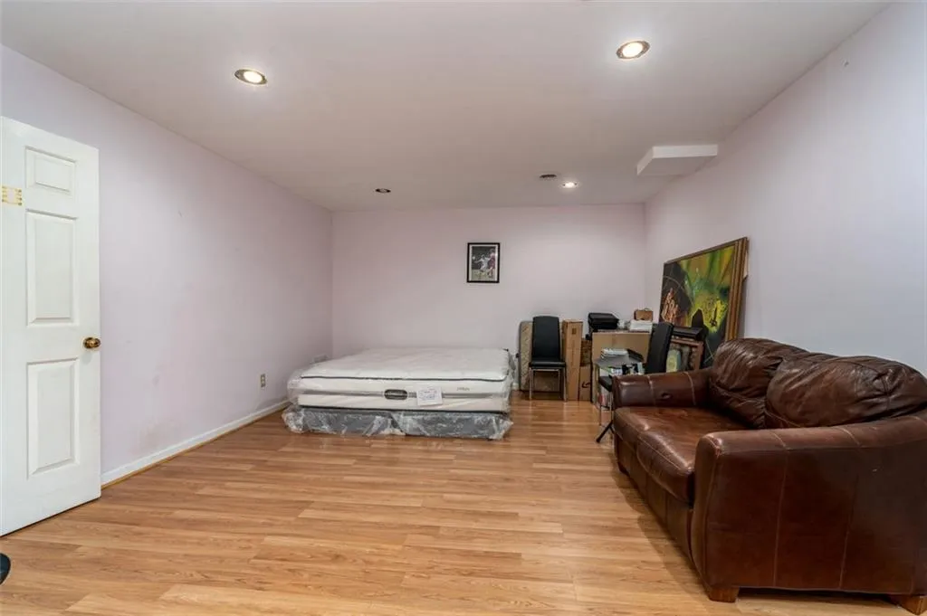 277 The South Chace Unit 277, Atlanta, Georgia 30328, 3 Bedrooms Bedrooms, ,2 BathroomsBathrooms,Residential,Sold,277 The South Chace Unit 277,6886165