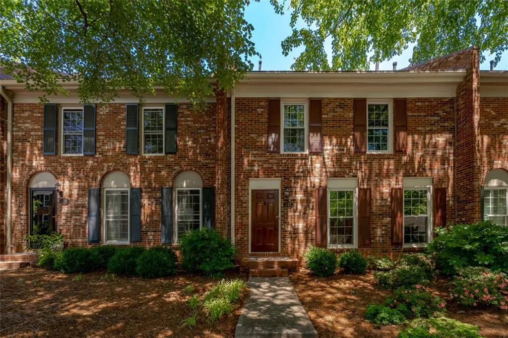 277 The South Chace Unit 277, Atlanta, Georgia 30328, 3 Bedrooms Bedrooms, ,2 BathroomsBathrooms,Residential,Sold,277 The South Chace Unit 277,6886165