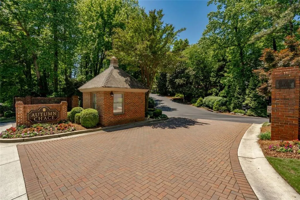 277 The South Chace Unit 277, Atlanta, Georgia 30328, 3 Bedrooms Bedrooms, ,2 BathroomsBathrooms,Residential,Sold,277 The South Chace Unit 277,6886165