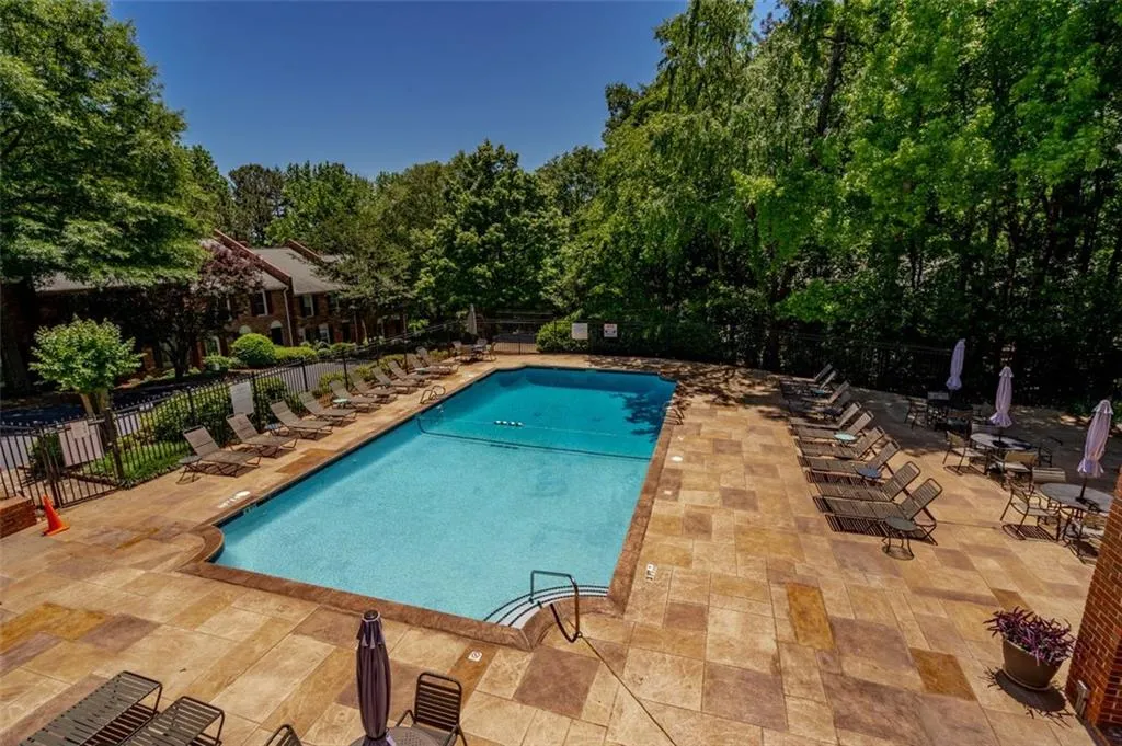 277 The South Chace Unit 277, Atlanta, Georgia 30328, 3 Bedrooms Bedrooms, ,2 BathroomsBathrooms,Residential,Sold,277 The South Chace Unit 277,6886165