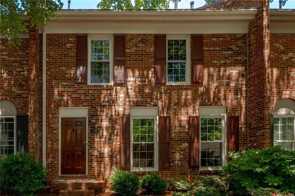277 The South Chace Unit 277, Atlanta, Georgia 30328, 3 Bedrooms Bedrooms, ,2 BathroomsBathrooms,Residential,Sold,277 The South Chace Unit 277,6886165