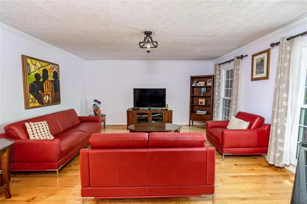 277 The South Chace Unit 277, Atlanta, Georgia 30328, 3 Bedrooms Bedrooms, ,2 BathroomsBathrooms,Residential,Sold,277 The South Chace Unit 277,6886165