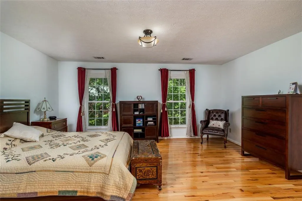 277 The South Chace Unit 277, Atlanta, Georgia 30328, 3 Bedrooms Bedrooms, ,2 BathroomsBathrooms,Residential,Sold,277 The South Chace Unit 277,6886165