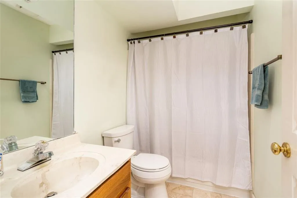 277 The South Chace Unit 277, Atlanta, Georgia 30328, 3 Bedrooms Bedrooms, ,2 BathroomsBathrooms,Residential,Sold,277 The South Chace Unit 277,6886165