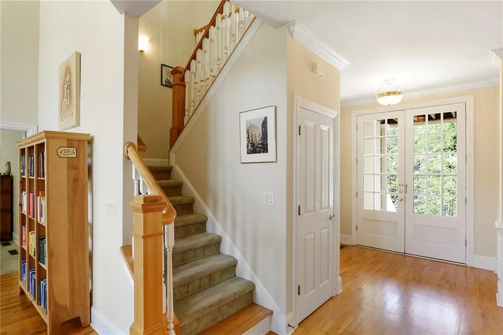 3503 Greenwood Close, Sandy Springs, Georgia 30319, 5 Bedrooms Bedrooms, ,5 BathroomsBathrooms,Residential,Sold,3503 Greenwood Close,7196327