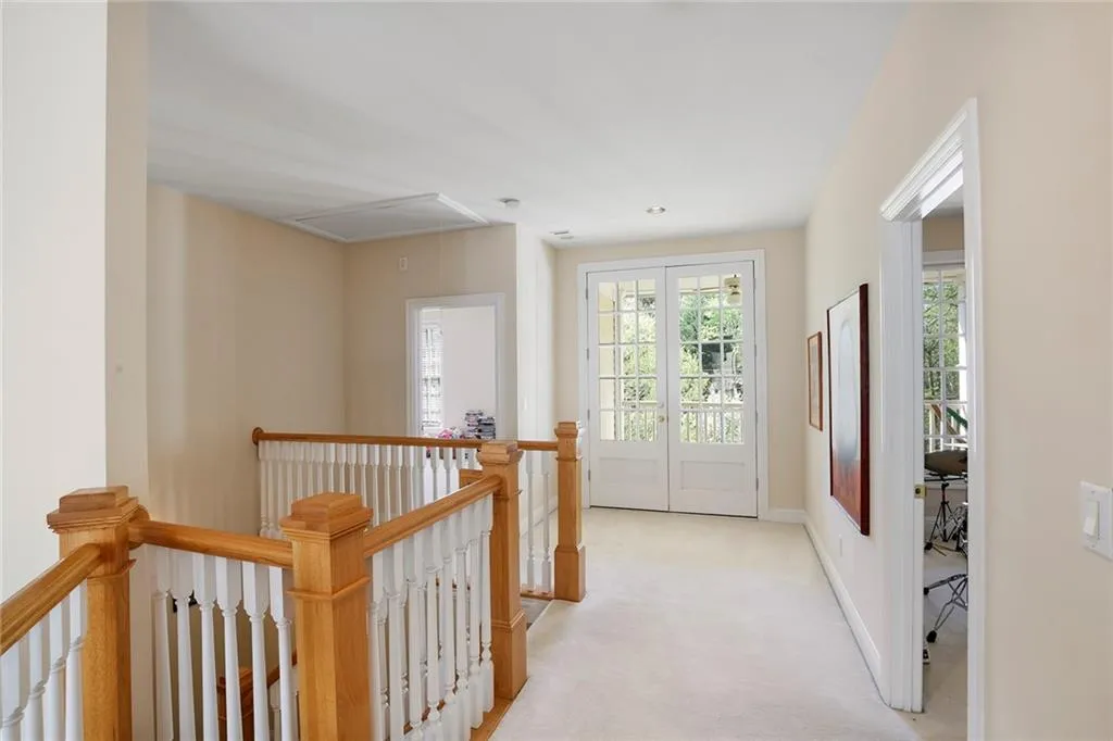 3503 Greenwood Close, Sandy Springs, Georgia 30319, 5 Bedrooms Bedrooms, ,5 BathroomsBathrooms,Residential,Sold,3503 Greenwood Close,7196327