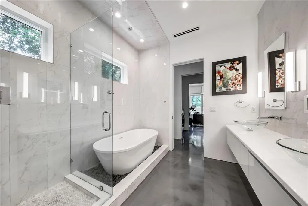 575 Windsor Parkway, Atlanta, Georgia 30342, 4 Bedrooms Bedrooms, ,4 BathroomsBathrooms,Residential,Sold,575 Windsor Parkway,6745104