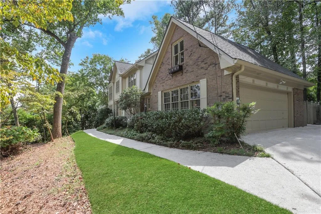 7590 Hunters Woods Drive, Sandy Springs, Georgia 30350, 4 Bedrooms Bedrooms, ,3 BathroomsBathrooms,Residential,Sold,7590 Hunters Woods Drive,7451860 7590 Hunters Woods Drive, Sandy Springs, Georgia 30350, 4 Bedrooms Bedrooms, ,3 BathroomsBathrooms,Residential,Sold,7590 Hunters Woods Drive,7451860