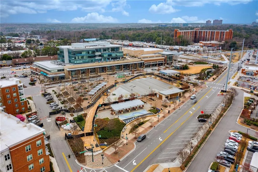 Sandy Springs City Green Sandy Springs City Green