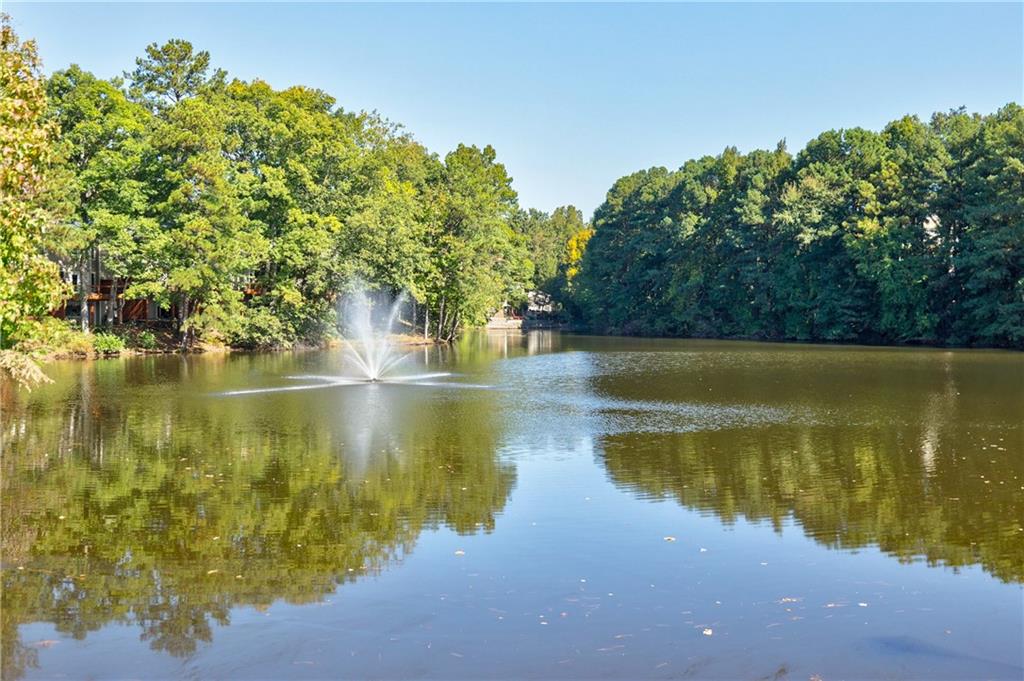 913 Garden Court, Sandy Springs, Georgia 30328, 2 Bedrooms Bedrooms, ,2 BathroomsBathrooms,Residential,Sold,913 Garden Court,7284862