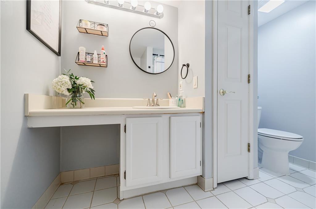 913 Garden Court, Sandy Springs, Georgia 30328, 2 Bedrooms Bedrooms, ,2 BathroomsBathrooms,Residential,Sold,913 Garden Court,7284862