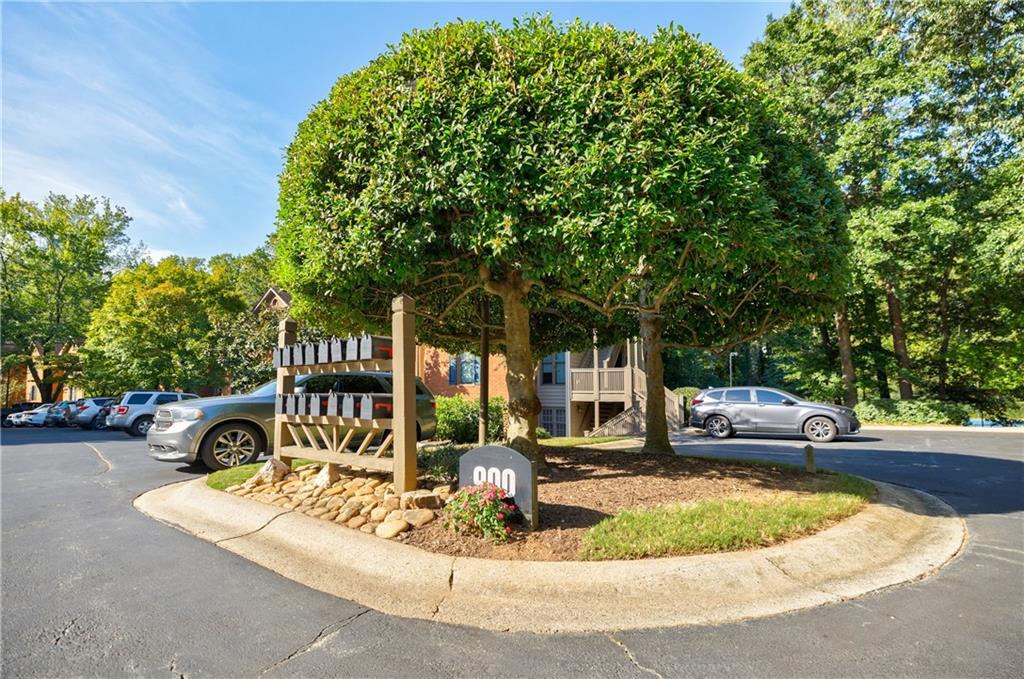 913 Garden Court, Sandy Springs, Georgia 30328, 2 Bedrooms Bedrooms, ,2 BathroomsBathrooms,Residential,Sold,913 Garden Court,7284862