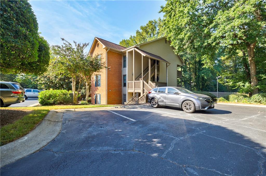 913 Garden Court, Sandy Springs, Georgia 30328, 2 Bedrooms Bedrooms, ,2 BathroomsBathrooms,Residential,Sold,913 Garden Court,7284862