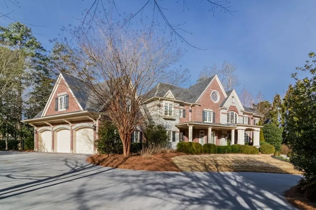 115 Green Falls Point, Sandy Springs, Georgia 30350, 6 Bedrooms Bedrooms, ,5 BathroomsBathrooms,Residential,Sold,115 Green Falls Point,5658574