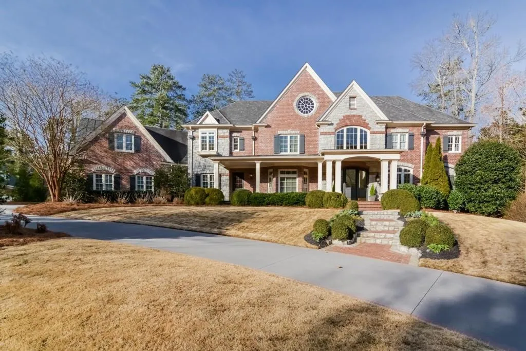 115 Green Falls Point, Sandy Springs, Georgia 30350, 6 Bedrooms Bedrooms, ,5 BathroomsBathrooms,Residential,Sold,115 Green Falls Point,5658574