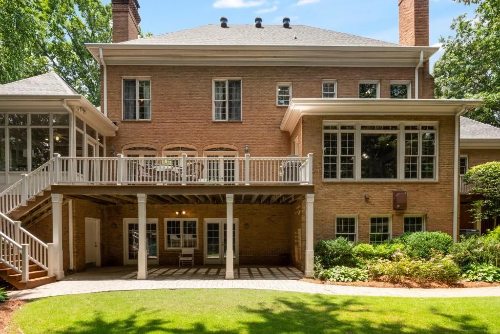 815 Marseilles Drive, Sandy Springs, Georgia 30327, 5 Bedrooms Bedrooms, ,4 BathroomsBathrooms,Residential,Sold,815 Marseilles Drive,7239825