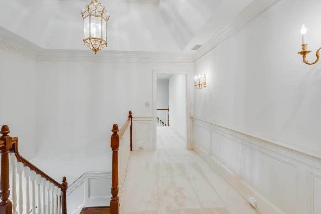 815 Marseilles Drive, Sandy Springs, Georgia 30327, 5 Bedrooms Bedrooms, ,4 BathroomsBathrooms,Residential,Sold,815 Marseilles Drive,7239825