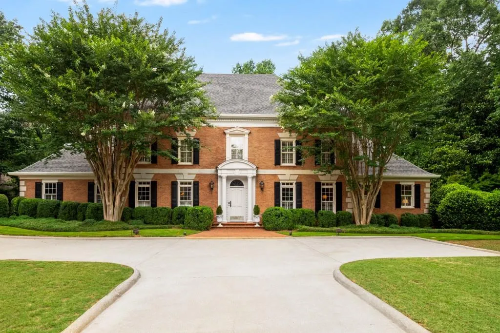 815 Marseilles Drive, Sandy Springs, Georgia 30327, 5 Bedrooms Bedrooms, ,4 BathroomsBathrooms,Residential,Sold,815 Marseilles Drive,7239825