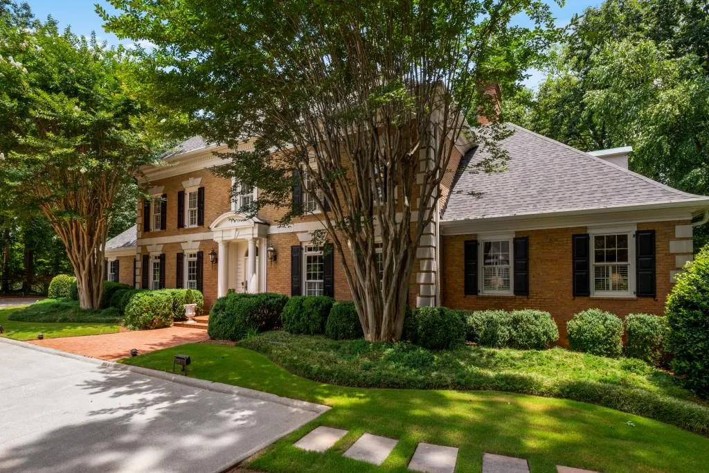 815 Marseilles Drive, Sandy Springs, Georgia 30327, 5 Bedrooms Bedrooms, ,4 BathroomsBathrooms,Residential,Sold,815 Marseilles Drive,7239825