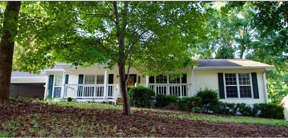 Ranch Home in Cul-de-sac Lot where no one can build behind you.