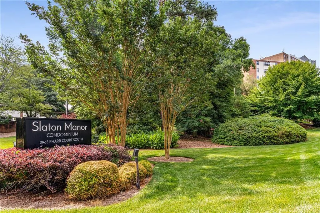Slaton Manor features beautiful grounds