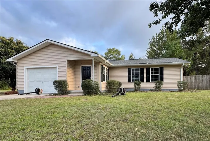 1621 Meadowood Drive, Waycross, Georgia 31503