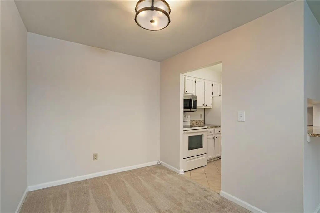 300 Johnson Ferry Road NE Unit A510, Sandy Springs, Georgia 30328, 1 Bedroom Bedrooms, ,1 BathroomBathrooms,Residential,Sold,300 Johnson Ferry Road NE Unit A510,7342018