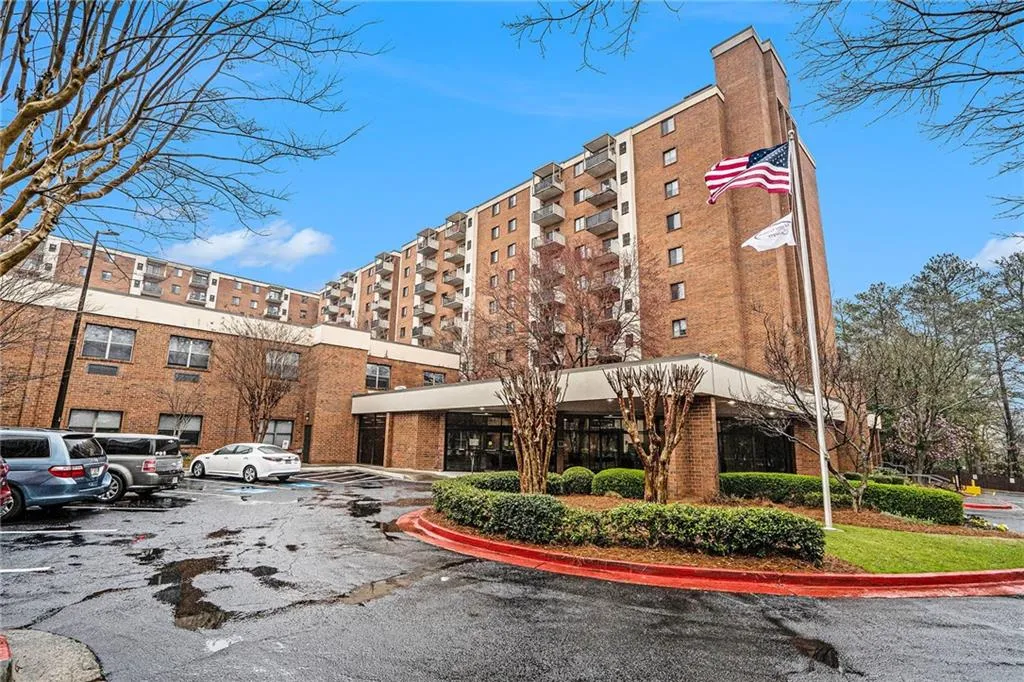 300 Johnson Ferry Road NE Unit A510, Sandy Springs, Georgia 30328, 1 Bedroom Bedrooms, ,1 BathroomBathrooms,Residential,Sold,300 Johnson Ferry Road NE Unit A510,7342018