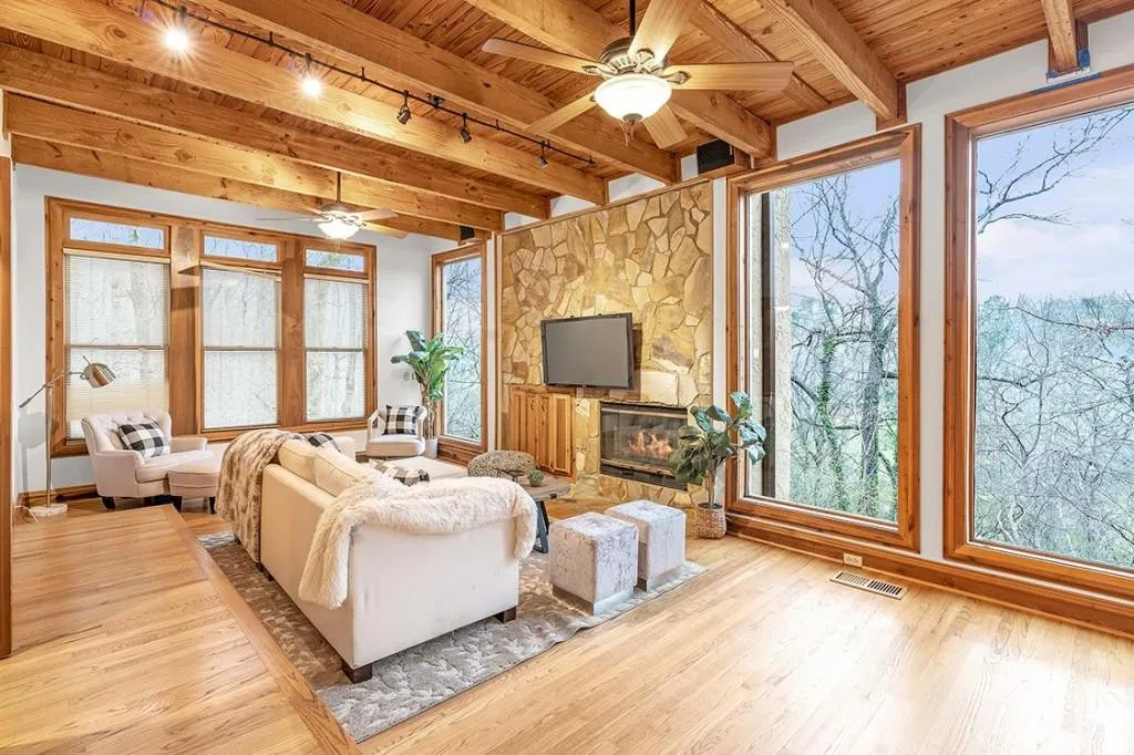 435 Stone Mill Trail, Sandy Springs, Georgia 30328, 4 Bedrooms Bedrooms, ,3 BathroomsBathrooms,Residential,Sold,435 Stone Mill Trail,7020406