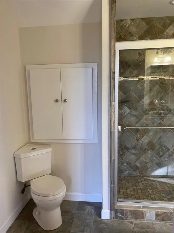 435 Stone Mill Trail, Sandy Springs, Georgia 30328, 4 Bedrooms Bedrooms, ,3 BathroomsBathrooms,Residential,Sold,435 Stone Mill Trail,7020406