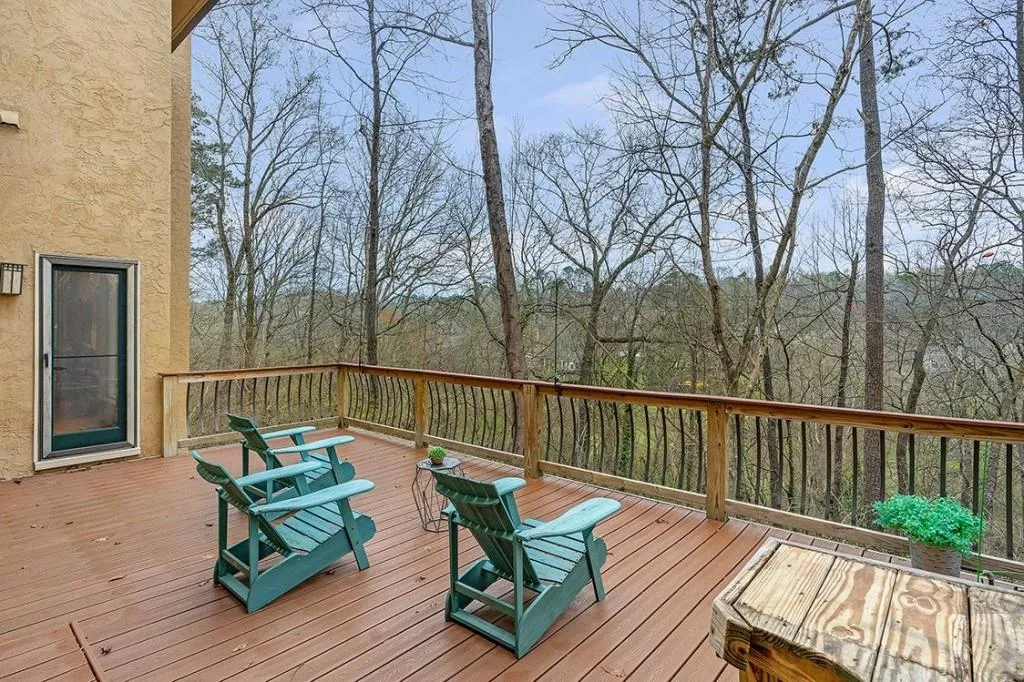 435 Stone Mill Trail, Sandy Springs, Georgia 30328, 4 Bedrooms Bedrooms, ,3 BathroomsBathrooms,Residential,Sold,435 Stone Mill Trail,7020406