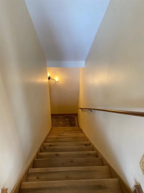 435 Stone Mill Trail, Sandy Springs, Georgia 30328, 4 Bedrooms Bedrooms, ,3 BathroomsBathrooms,Residential,Sold,435 Stone Mill Trail,7020406