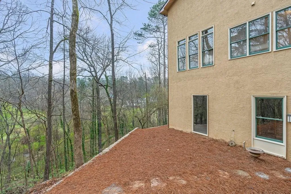 435 Stone Mill Trail, Sandy Springs, Georgia 30328, 4 Bedrooms Bedrooms, ,3 BathroomsBathrooms,Residential,Sold,435 Stone Mill Trail,7020406