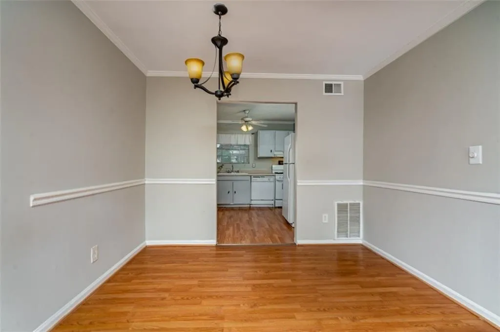 5626 Kingsport Drive Unit 5626, Sandy Springs, Georgia 30342, 2 Bedrooms Bedrooms, ,1 BathroomBathrooms,Residential,Sold,5626 Kingsport Drive Unit 5626,6905130