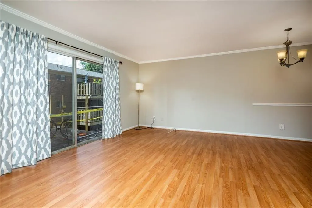 5626 Kingsport Drive Unit 5626, Sandy Springs, Georgia 30342, 2 Bedrooms Bedrooms, ,1 BathroomBathrooms,Residential,Sold,5626 Kingsport Drive Unit 5626,6905130