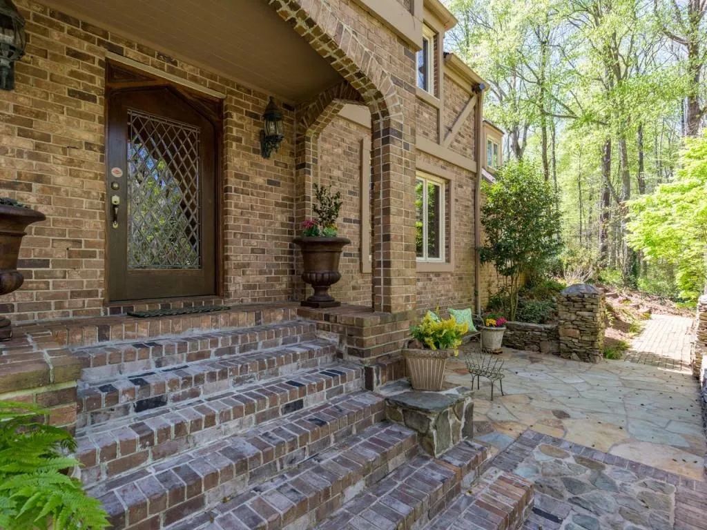 430 Huntcliff Green, Sandy Springs, Georgia 30350, 4 Bedrooms Bedrooms, ,4 BathroomsBathrooms,Residential,Sold,430 Huntcliff Green,5929455