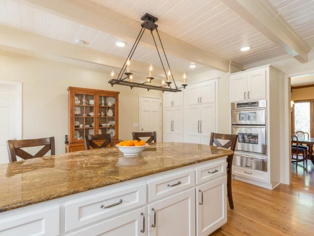 430 Huntcliff Green, Sandy Springs, Georgia 30350, 4 Bedrooms Bedrooms, ,4 BathroomsBathrooms,Residential,Sold,430 Huntcliff Green,5929455